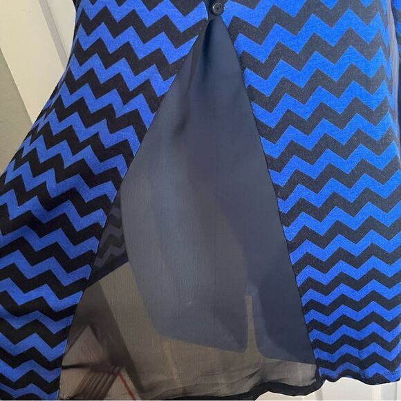 Shanley Chevron Mesh Back Casual Long Sleeve Top Hi Lo Hem Royal Blue Black M - Picture 7 of 12